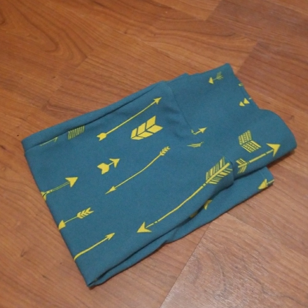 Small LuLaRoe Cassie